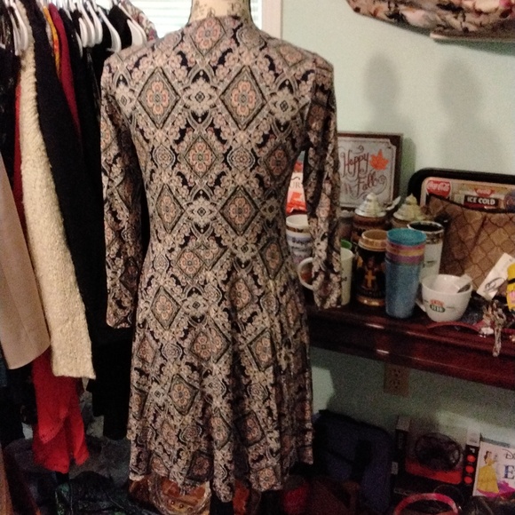 Women's Forever21 stretch jersey, navy & red boho print lace front dress size M - Picture 3 of 4